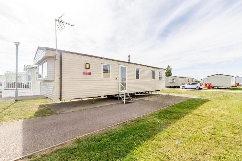 Caledonia Summertime Jaywick Sands Exteriör bild